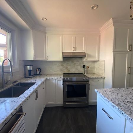 Yonge And Finch Subway !Q Spacious & Quiet Private Bdr With Shared Bathroom Toronto Eksteriør bilde